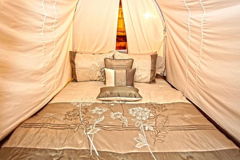 Diamonds Old West Hotel Murfreesboro Bagian luar foto