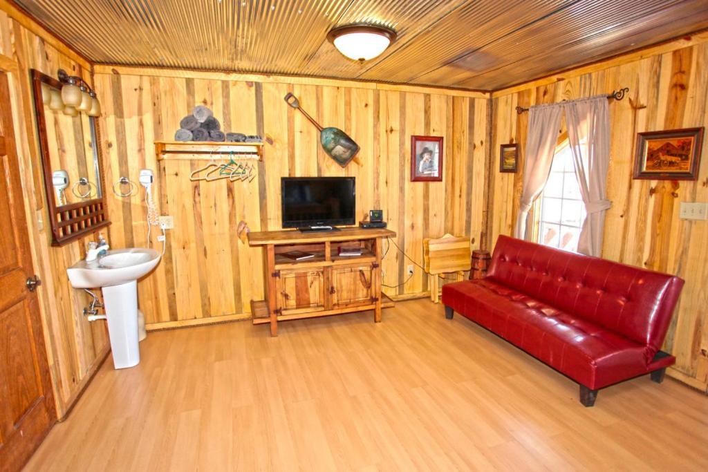 Diamonds Old West Hotel Murfreesboro Bagian luar foto