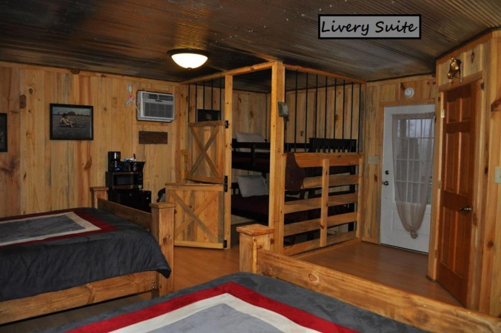 Diamonds Old West Hotel Murfreesboro Bagian luar foto