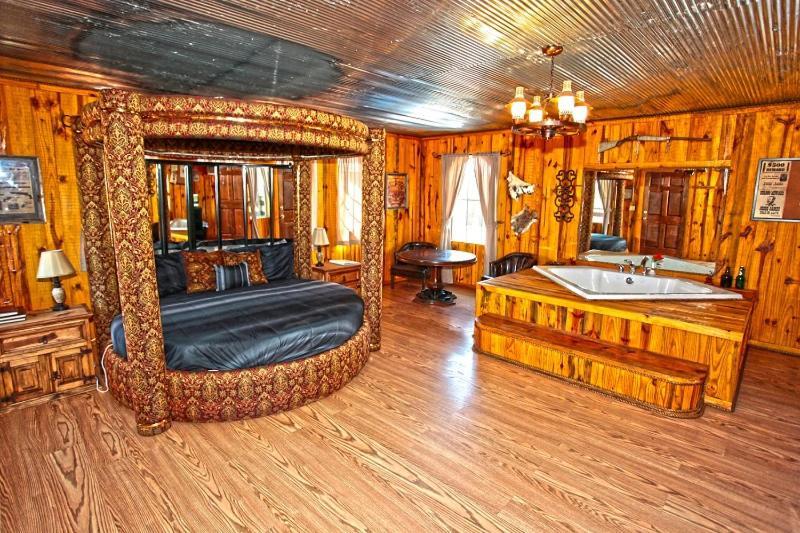 Diamonds Old West Hotel Murfreesboro Bagian luar foto