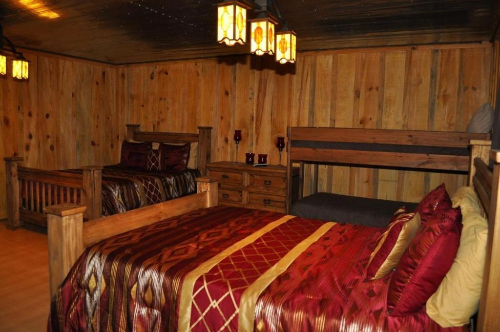 Diamonds Old West Hotel Murfreesboro Bagian luar foto